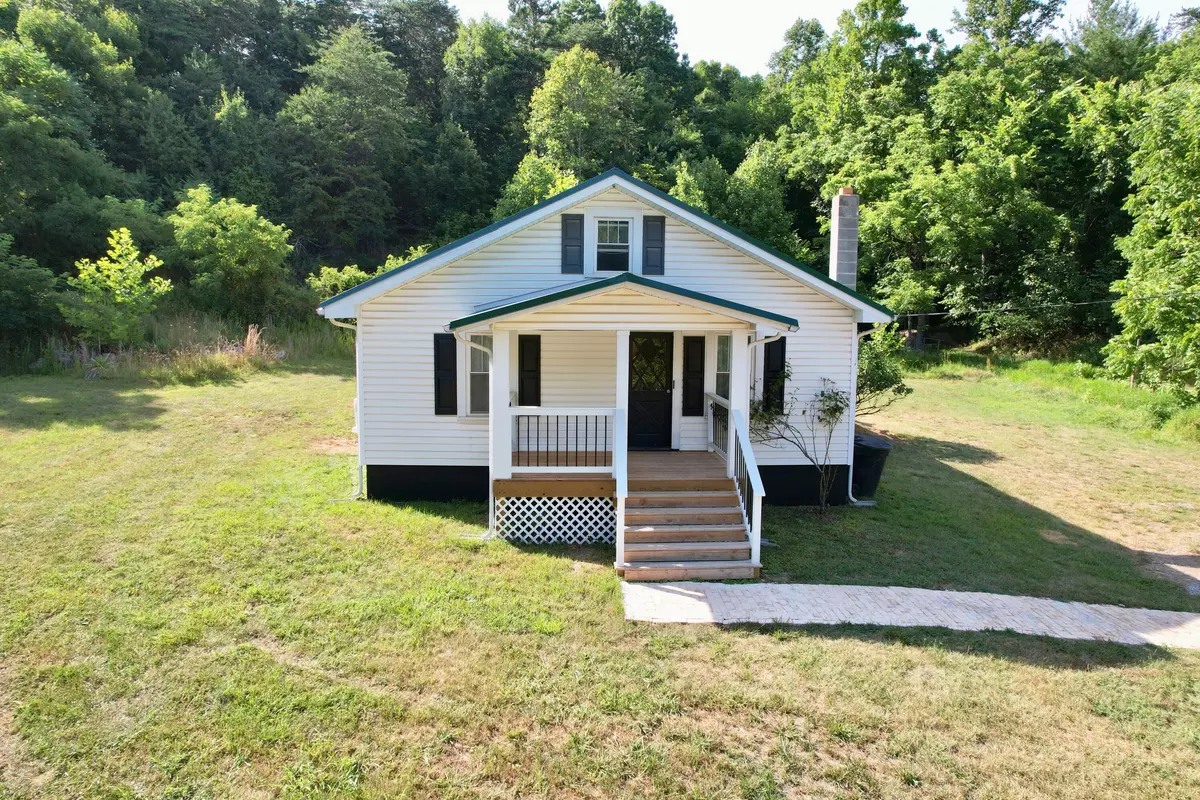 Salem, VA 24153,4883 Bohon Hollow RD