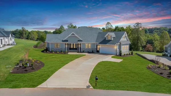 Huddleston, VA 24104,1042 Golf View CT