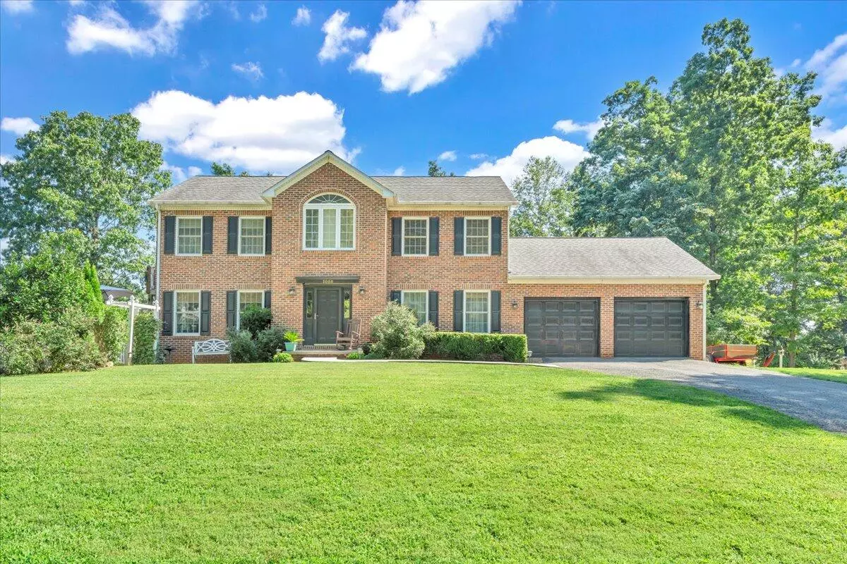 Goodview, VA 24095,1058 Lake Oaks LN