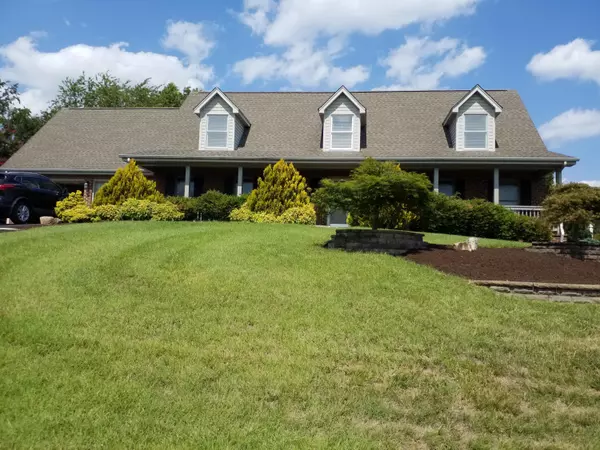 5105 Plantation Grove LN,  Roanoke,  VA 24012