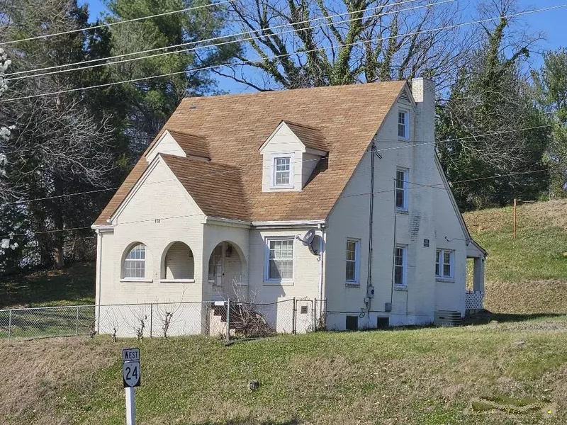 118 E Virginia AVE, Vinton, VA 24179