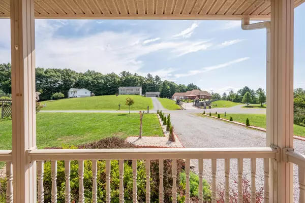 Floyd, VA 24091,161 Country Ridge DR