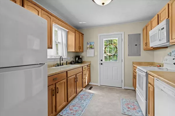 Roanoke, VA 24015,1846 Carlton RD