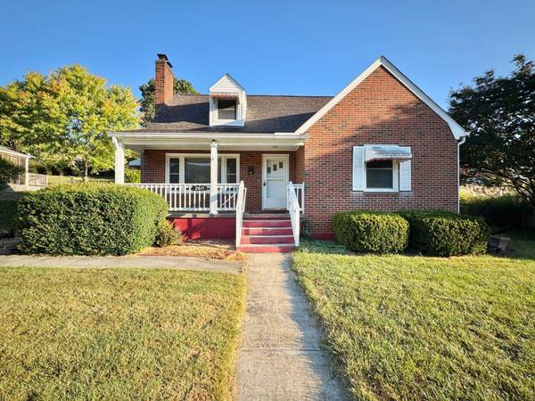 2611 Westhampton AVE,  Roanoke,  VA 24015