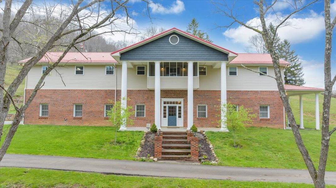 7415 Clear Fork Creek RD, Bastian, VA 24314