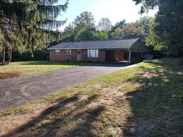 Ferrum, VA 24088,4255 Waidsboro RD