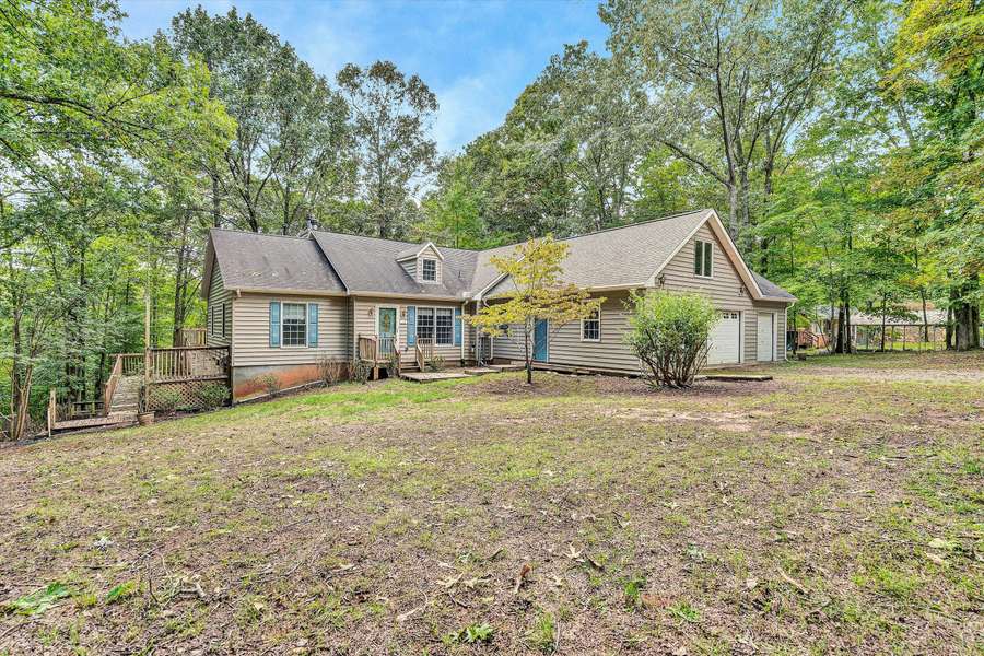 1137 Old Plantation RD, Goodview, VA 24095