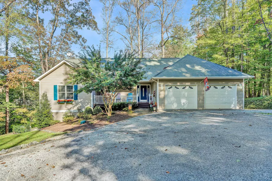 2370 Kemp Ford RD, Union Hall, VA 24176