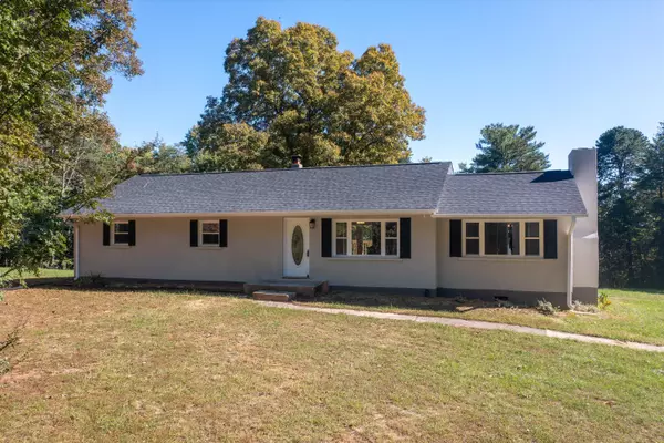 3157 POTEET RD, Hardy, VA 24101