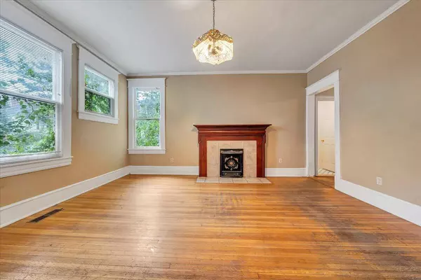 Roanoke, VA 24016,520 Walnut AVE