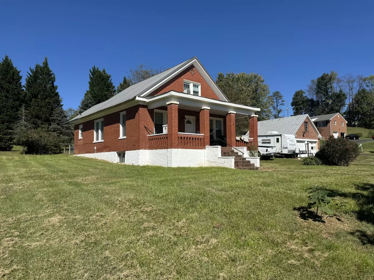 Blue Ridge, VA 24064,65 Hillcrest ST