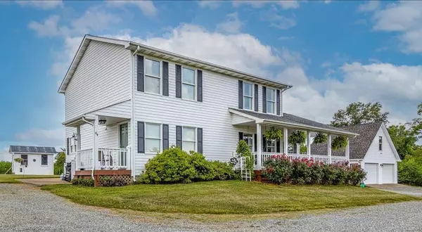 54 Vinyard RD, Glade Hill, VA 24092