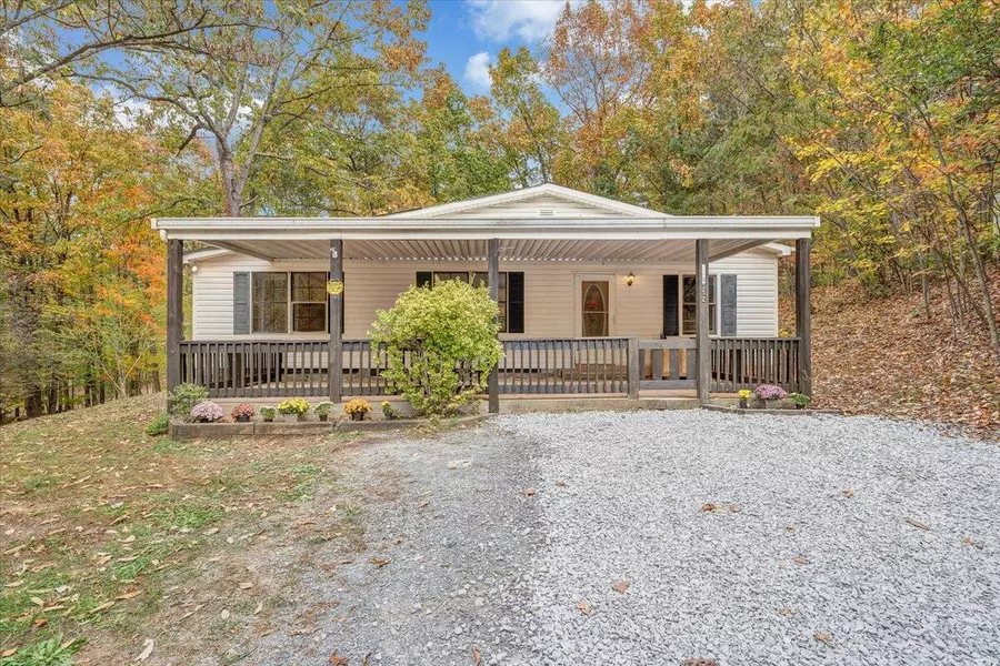 4422 Johnson Mountain RD, Huddleston, VA 24104