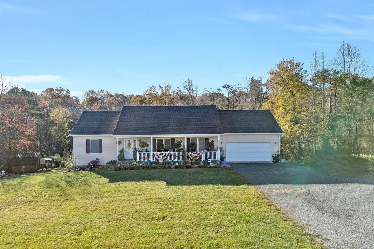 Moneta, VA 24121,4348 Stewartsville RD