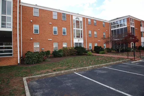 2151 Broadway AVE #1, Roanoke, VA 24014