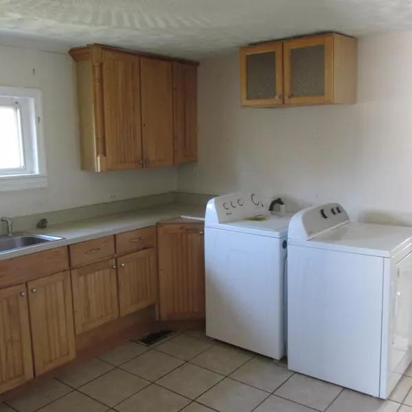 Roanoke, VA 24012,934 Mohawk AVE