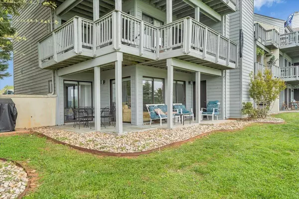 140 Sailors Cove DR #1222, Moneta, VA 24121