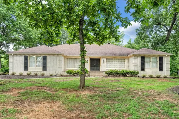5265 North Spring DR, Roanoke, VA 24019