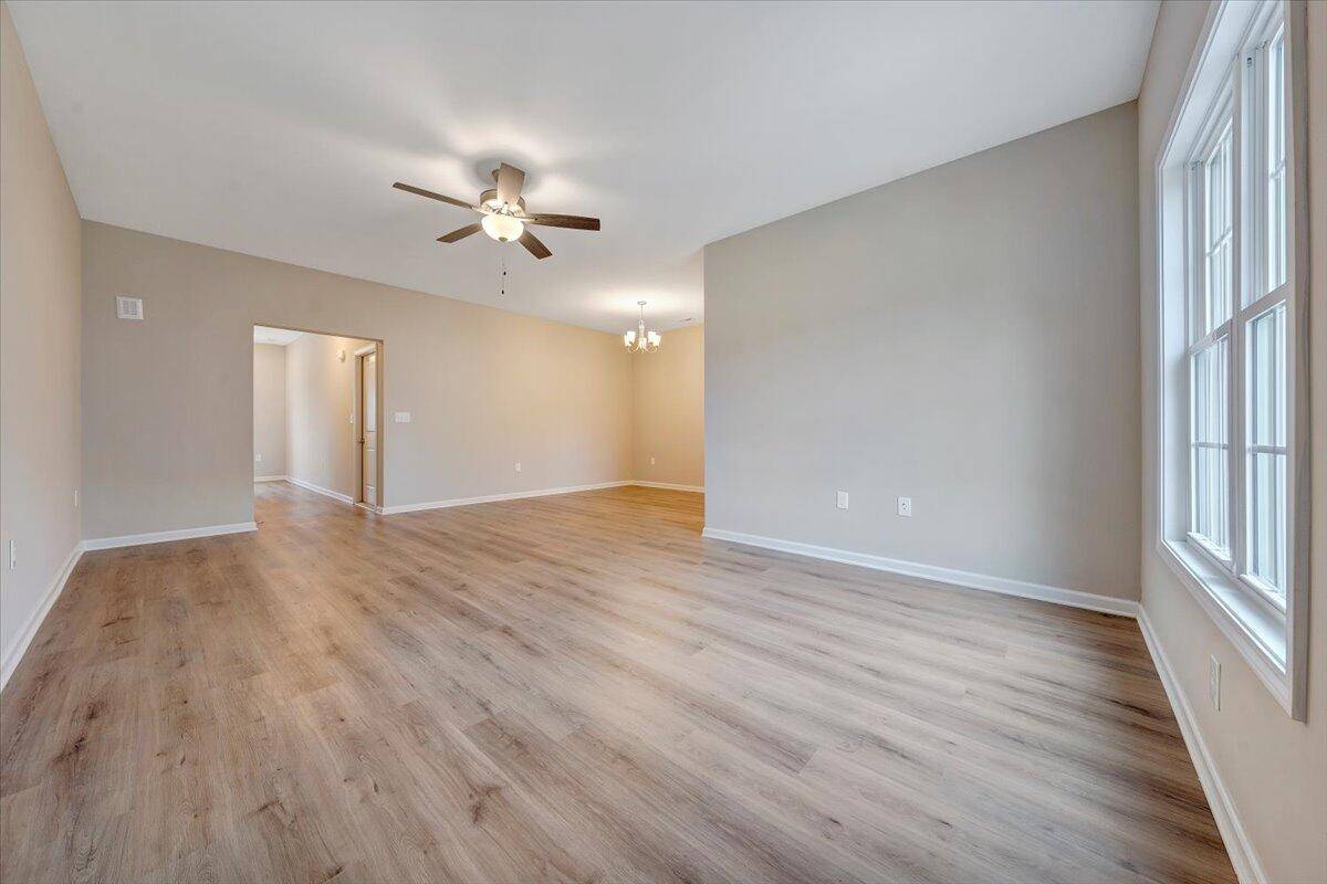Roanoke, VA 24012,5703 Huntridge RD