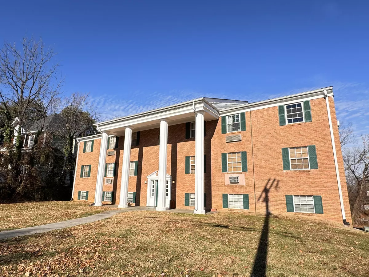 Roanoke, VA 24015,1711 Westover AVE Unit 4