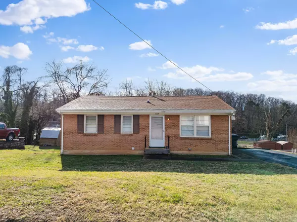 3664 Rolling Hills AVE, Roanoke, VA 24017