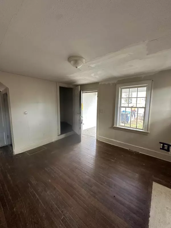 Roanoke, VA 24012,1012 Hunt AVE