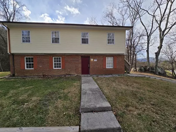 6700 Shingle Ridge RD Unit 6A, Roanoke, VA 24018