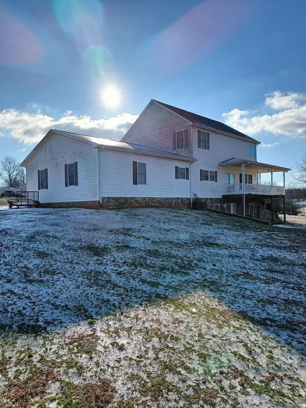 Moneta, VA 24121,1064 Savanna Hills Drive DR