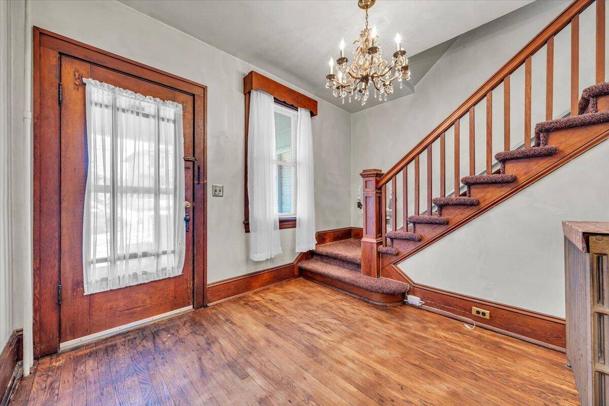 Roanoke, VA 24013,716 Montrose AVE
