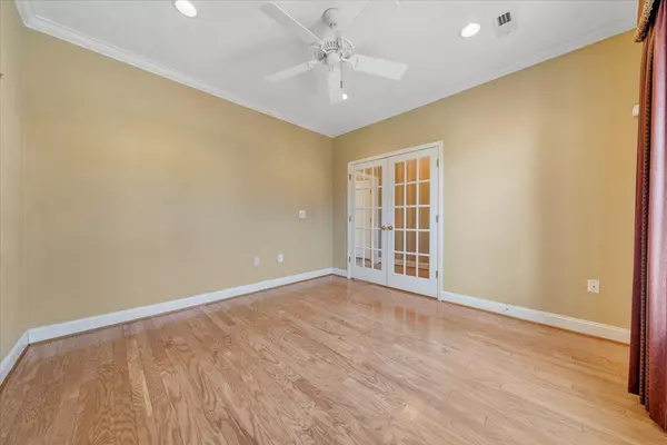 Salem, VA 24153,1565 Innsbrooke DR