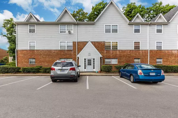 Roanoke, VA 24014,708 Townside RD Unit 11