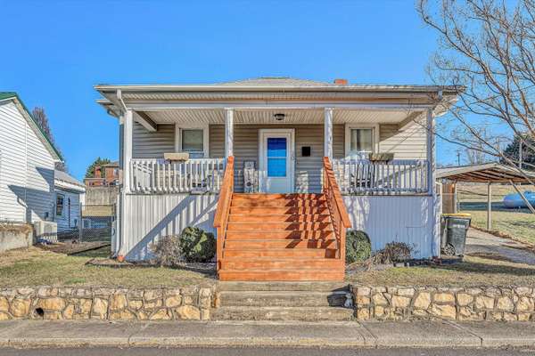 30 SCOTT ST, Rocky Mount, VA 24151