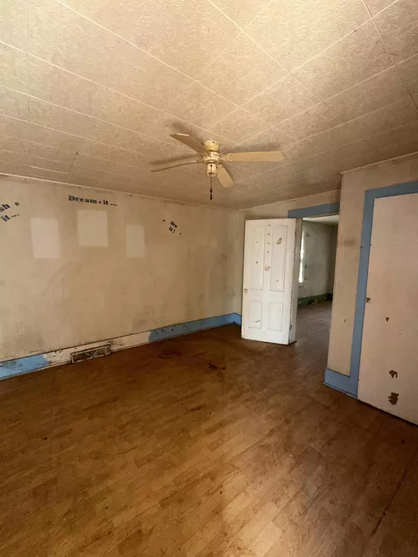 Roanoke, VA 24016,519 Rutherford AVE