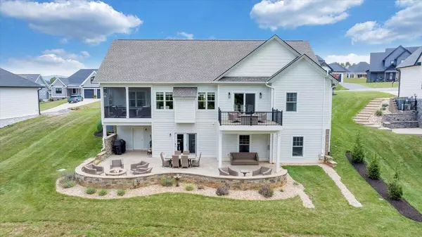 1055 Westerham CT, Huddleston, VA 24104