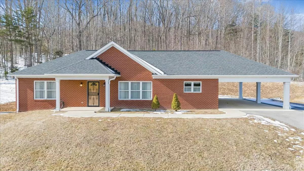 Troutville, VA 24175,1064 Little Catawba Creek RD