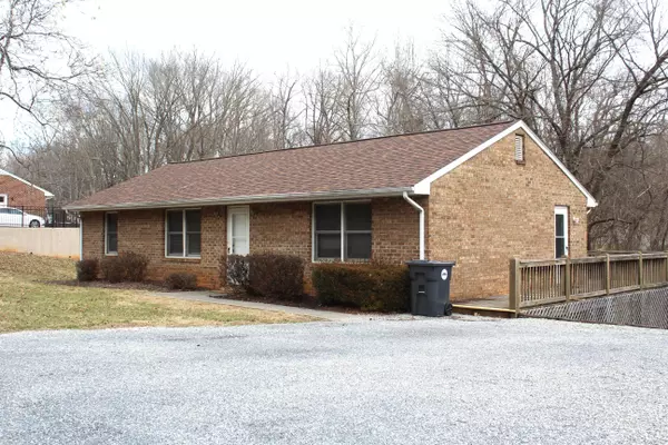 Bedford, VA 24523,2003 Woodhaven DR