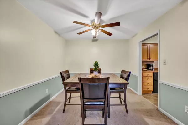 Roanoke, VA 24012,3531 Peters Creek RD #302