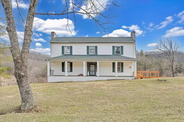 6676 Blacksburg RD, Catawba, VA 24070