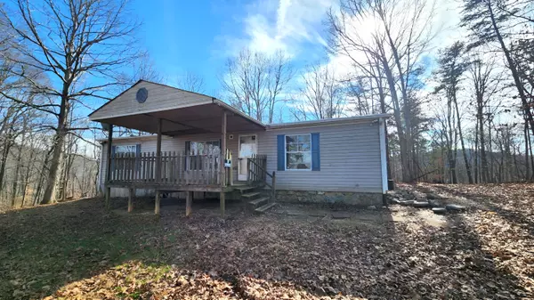 1042 SIMMONS MILL RD, Thaxton, VA 24174