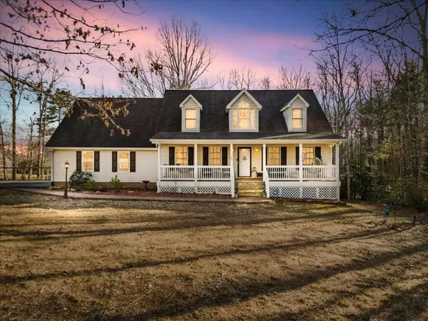 16 Petra DR, Hillsville, VA 24343