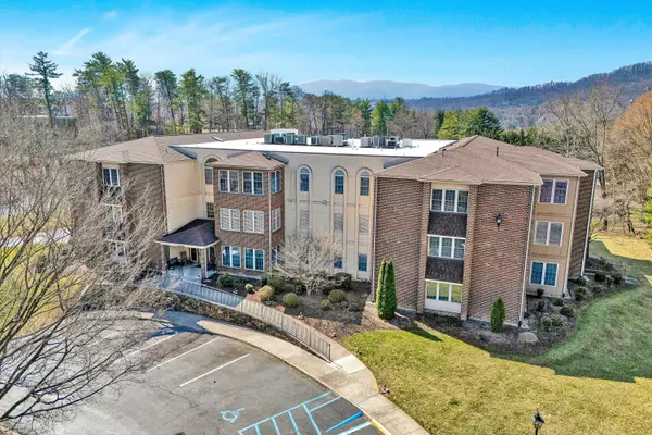 4631 Heather DR #106, Roanoke, VA 24018