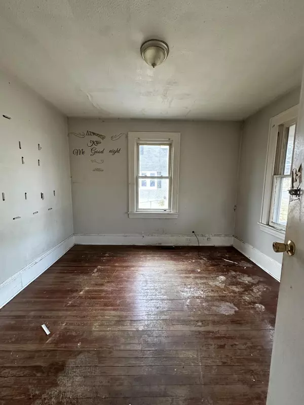 Roanoke, VA 24017,1224 Thomas AVE