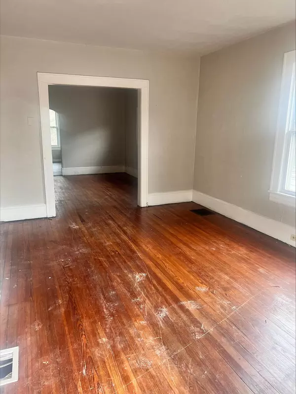 Roanoke, VA 24017,1315 Essex AVE