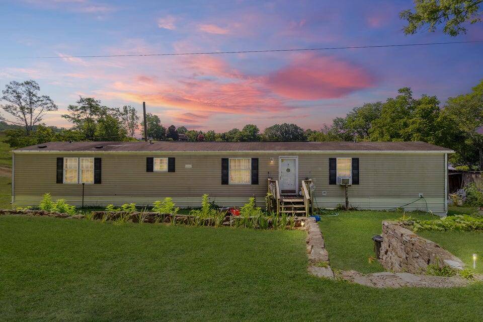 90 Windy Hill RD, Eagle Rock, VA 24085