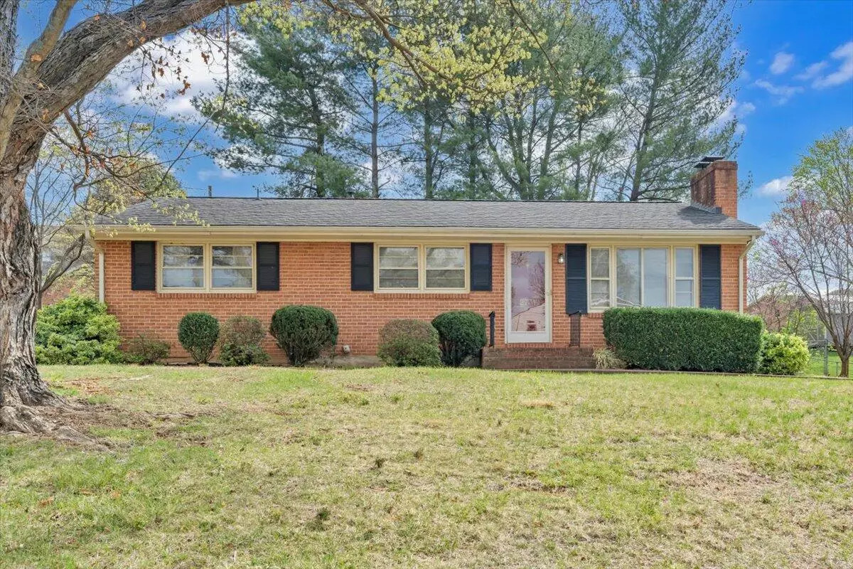 Salem, VA 24153,2731 Jackson DR