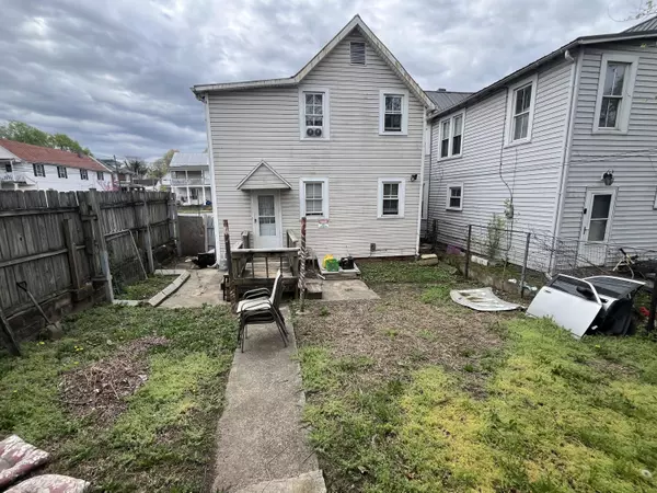 Roanoke, VA 24013,728 Bullitt AVE