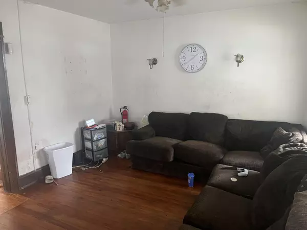 Roanoke, VA 24013,728 Bullitt AVE