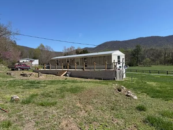 Montvale, VA 24122,1333 Falling Leaf LN