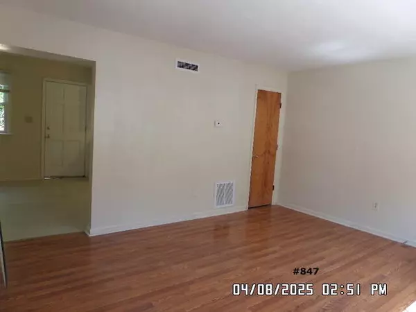 Roanoke, VA 24015,847 Kerns AVE