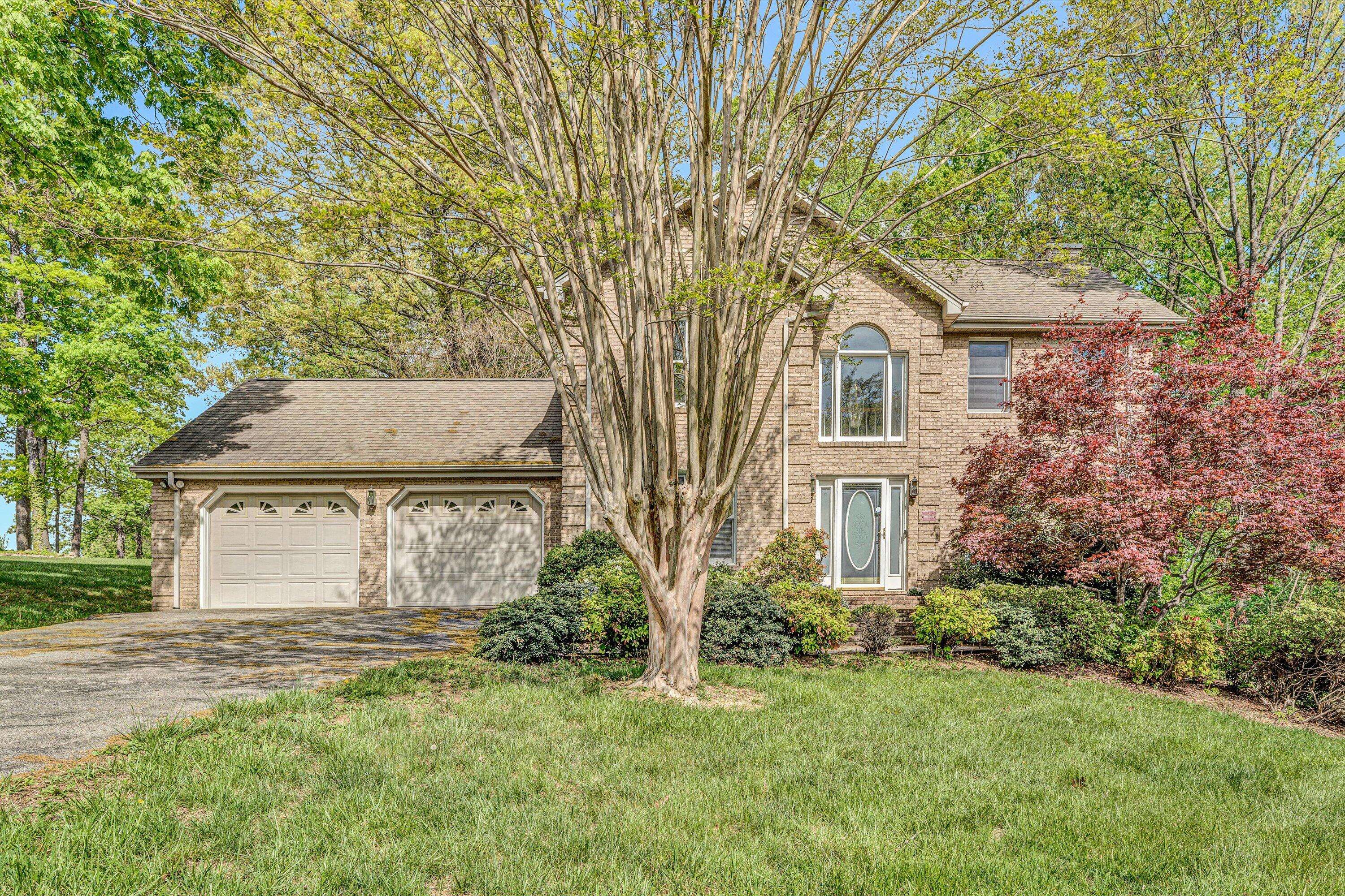58 Dove CT, Cloverdale, VA 24077